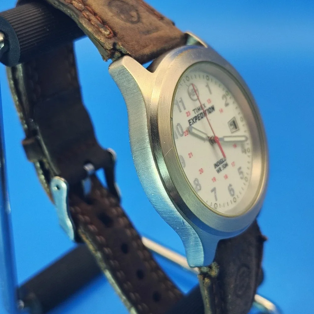 Vintage Timex‎ Expedition Date 38mm Mens Quartz Watch Leather Strap (No Indiglo)